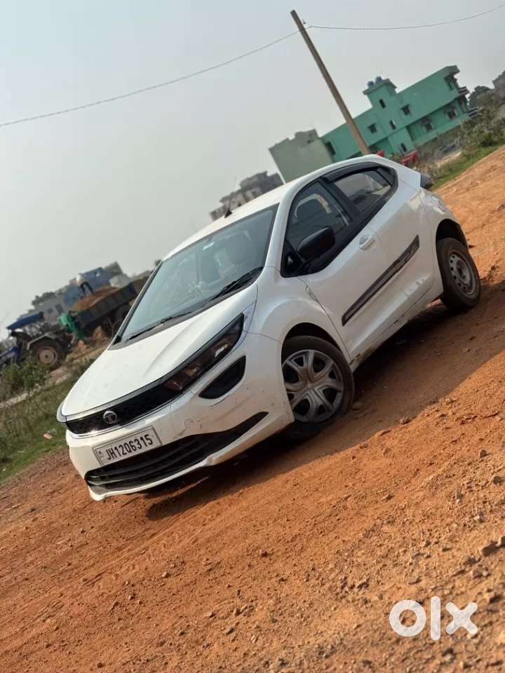 Tata Altroz Xm Plus Petrol, 2024, Petrol