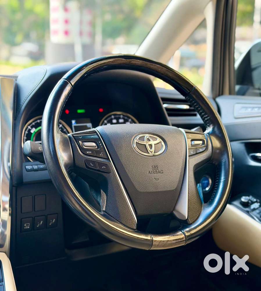 Toyota Vellfire Hi, 2022, Petrol