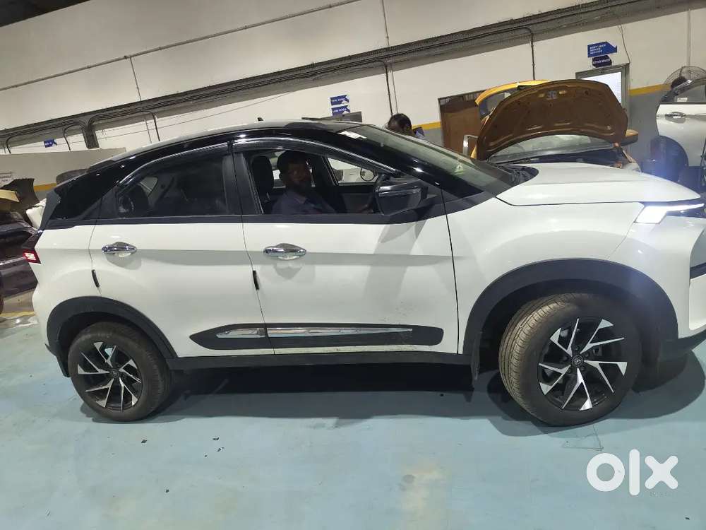 Tata Nexon Petrol 2024