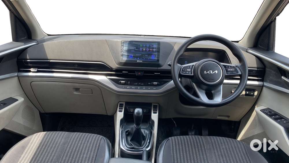 Kia Carens 1.5 Prestige Plus 7 Str Imt, 2022, Petrol