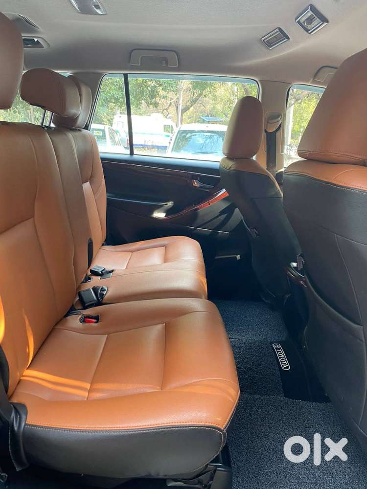 No Dealer Direct Party             Toyota Innova Crysta 2.8 Auto