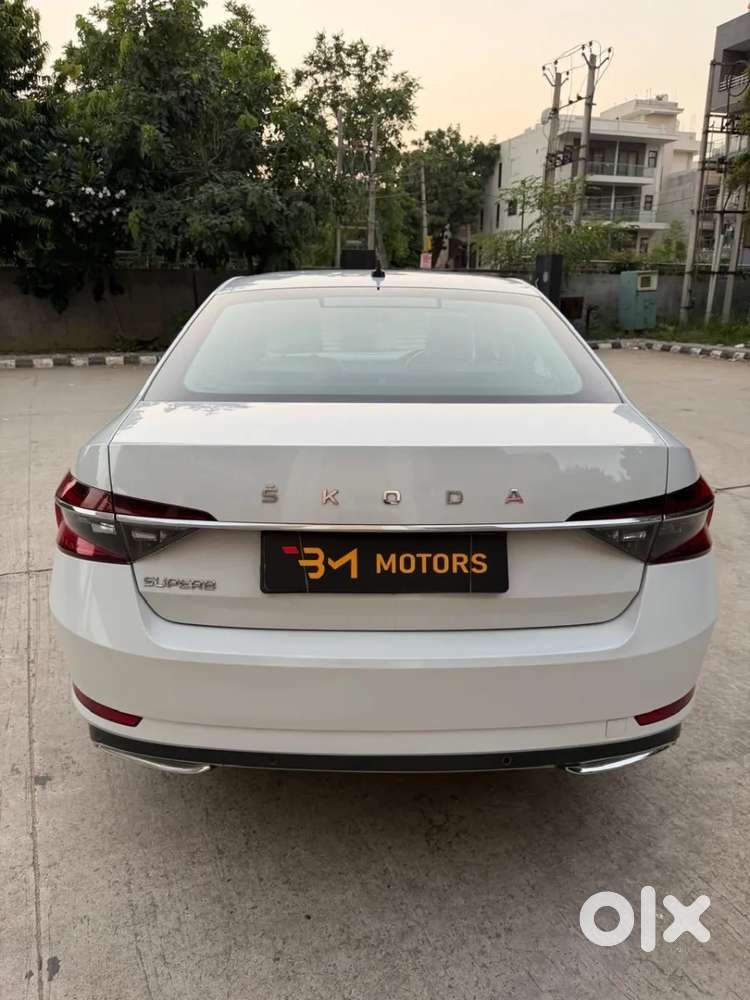 Skoda Superb 2.0 L&k Tsi At, 2020, Petrol