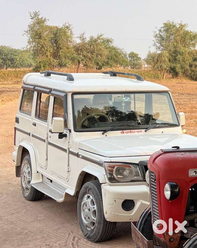 महिंद्रा बोलेरो Slx A1  2013 मॉडल  एकदम बढ़िया कंडीशन