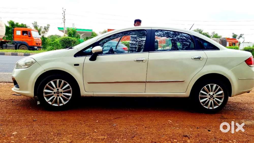 Fiat Linea 2015 Diesel 140000 Km Driven