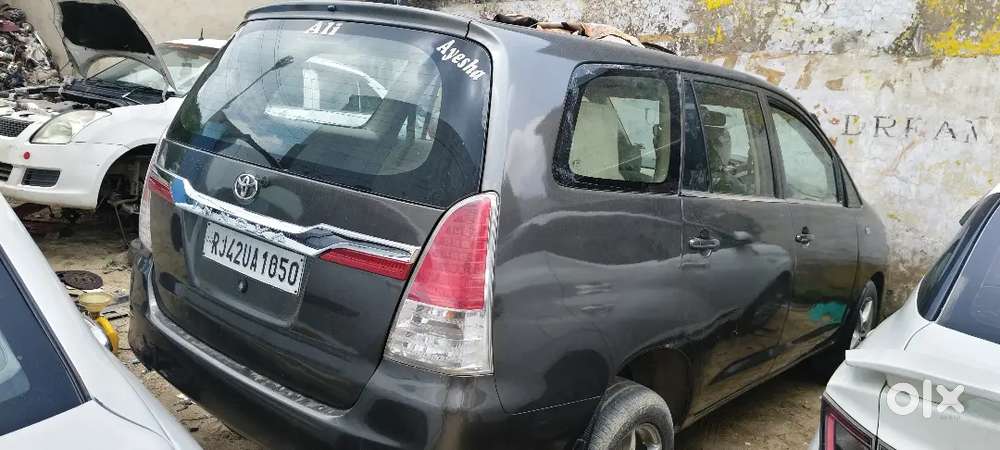 Toyota Innova 2009 Lpg Well Maintained