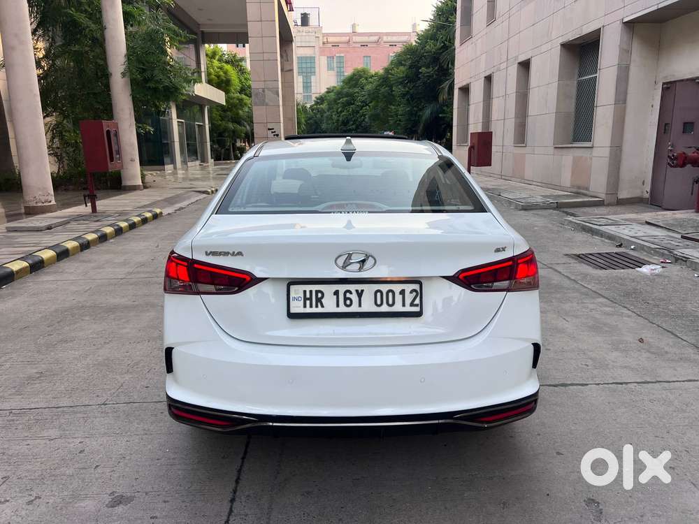 Hyundai Verna 1.5 Sx (o) Ivt, 2021, Petrol