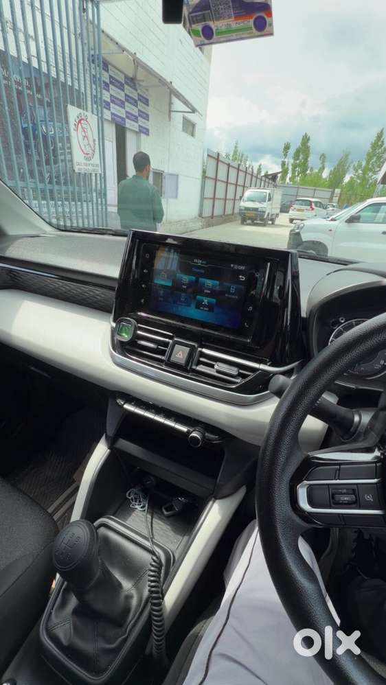 Maruti Suzuki Victoris Petrol 2026
