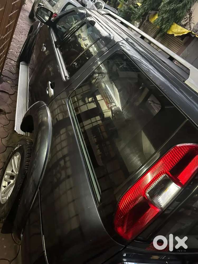 Ford Endeavour Titanium 2010 Renewal 2030 Tak