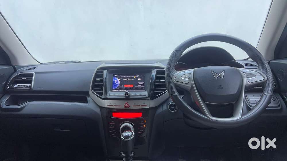 Mahindra Xuv300 Turbosport W8, 2023, Petrol