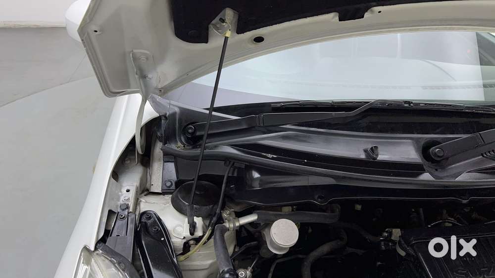 Maruti Suzuki Swift 1.2 Lxi (o), 2017, Petrol