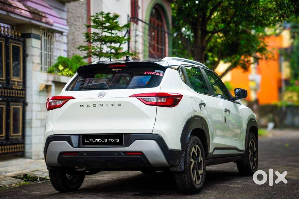 Nissan Magnite 1.0 Xv, 2022, Petrol