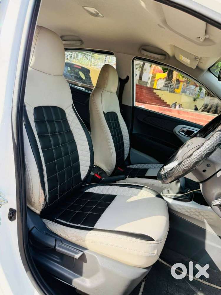 Hyundai Grand I10 Nios Sportz Mt Dual Tone, 2022, Petrol