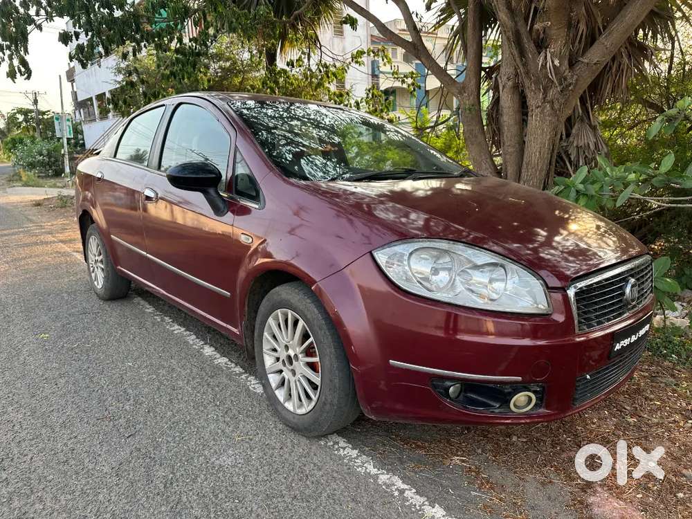 Fiat Linea 2011 Diesel Well Maintained  With Mileage Of 18 Kmpl
