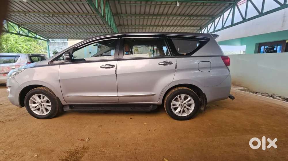 Toyota Innova Crysta 2017 Diesel Well Maintained