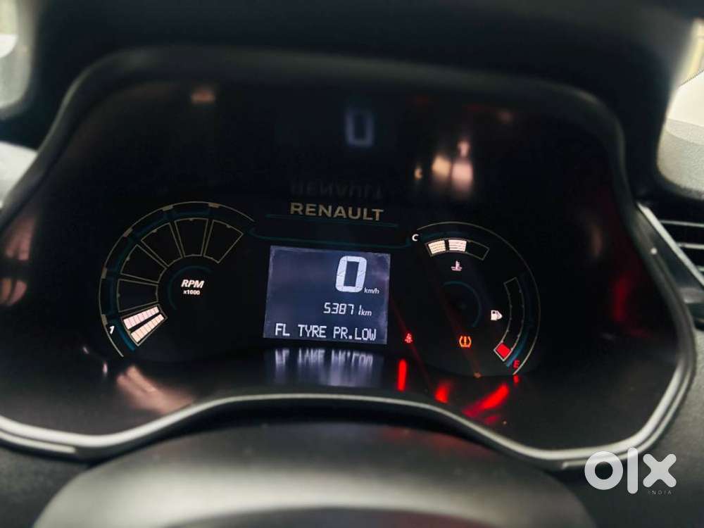 Renault Triber Rxt, 2024, Petrol
