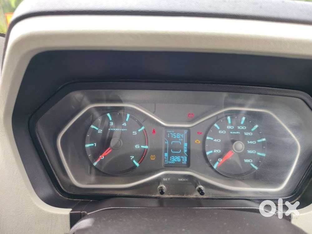 Mahindra Scorpio S10, 2014, Diesel