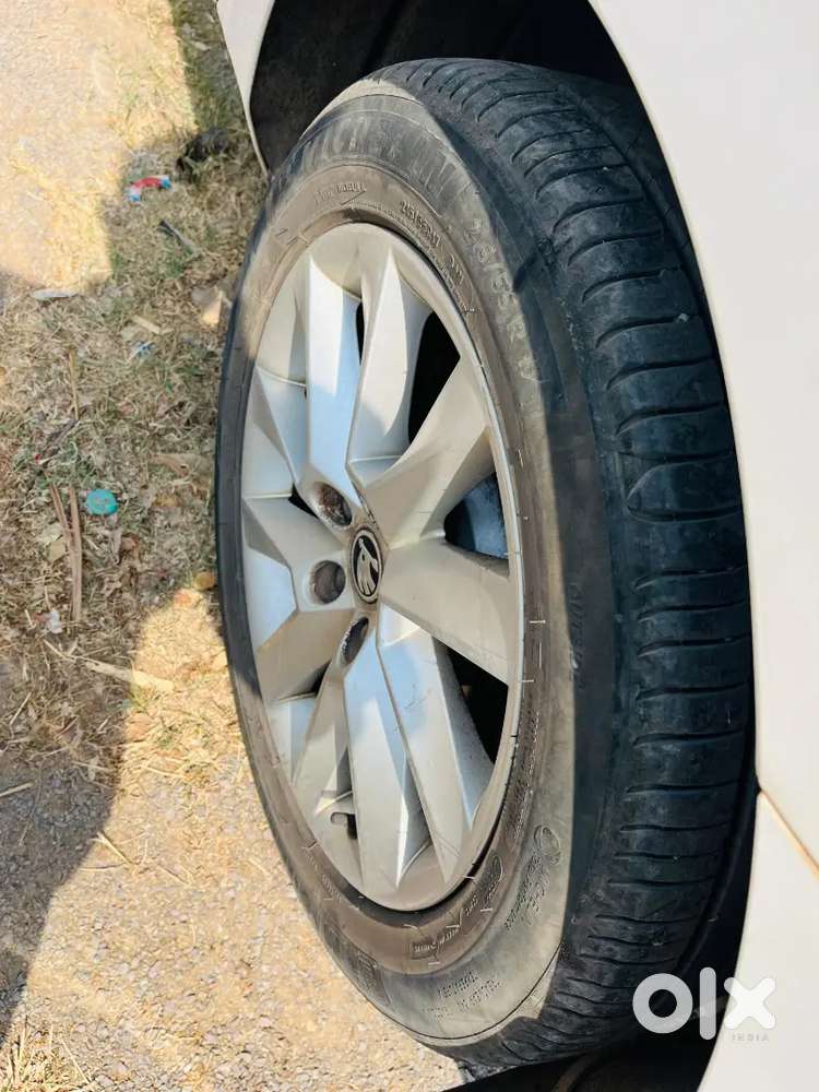 Skoda Superb 2018 Petrol 64292 Km Driven