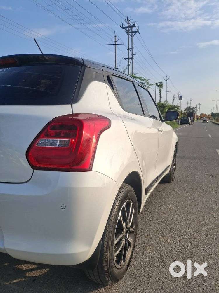 Maruti Suzuki Swift Zxi Plus Dual Tone, 2024, Petrol