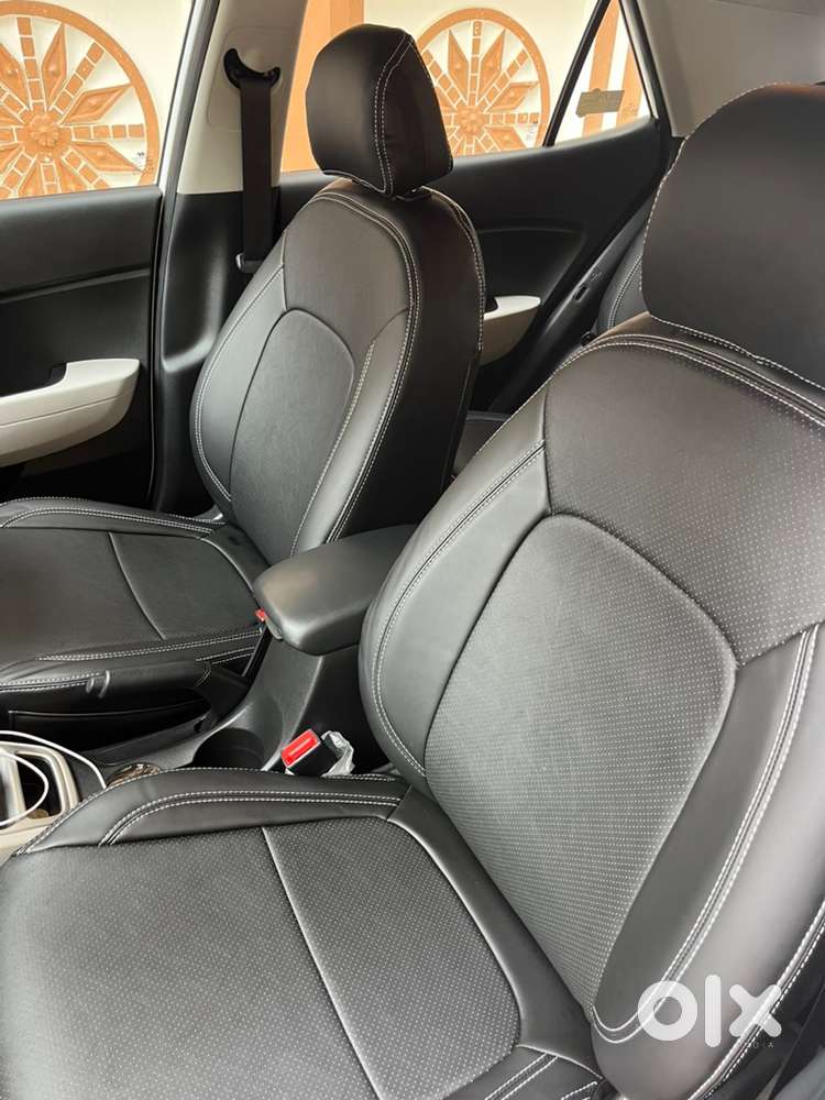 Hyundai Venue Petrol Manual 2025