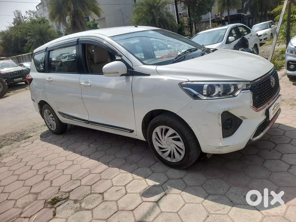 Toyota Rumion S Cng, 2024, Petrol