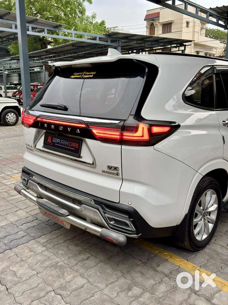 Toyota Innova Hycross 2.0 Vx Hybrid 8 Str, 2024, Petrol