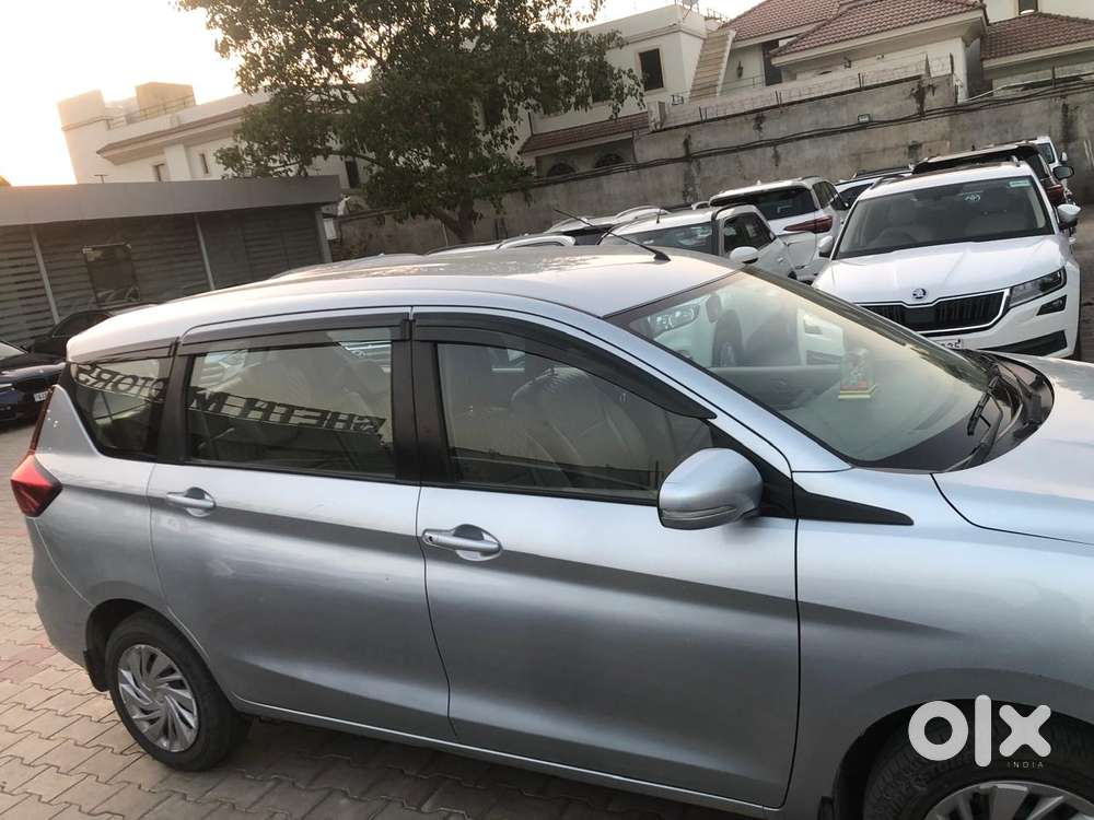 Maruti Suzuki Ertiga 1.5 Vxi, 2022, Petrol