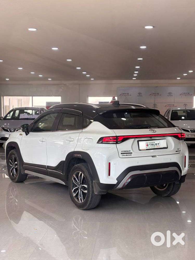 Toyota Urban Cruiser Taisor V 1.0 Petrol At, 2024, Petrol