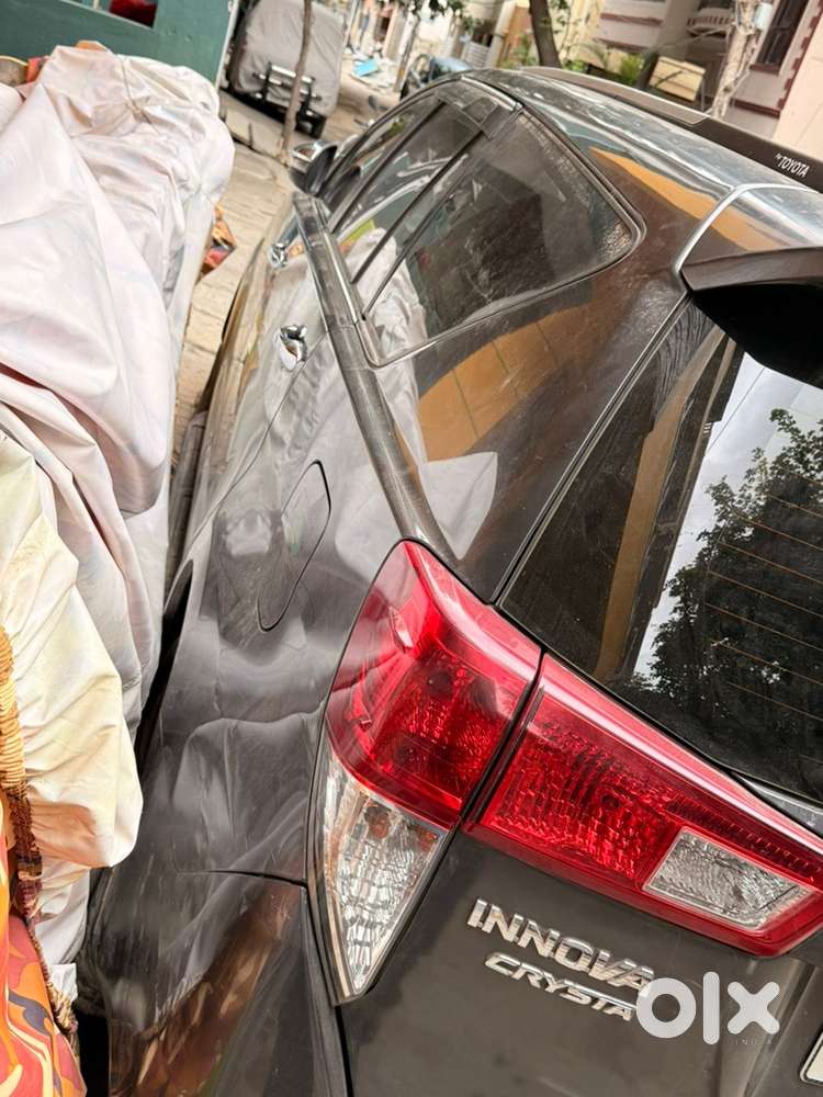 2020 Toyota Innova Crysta