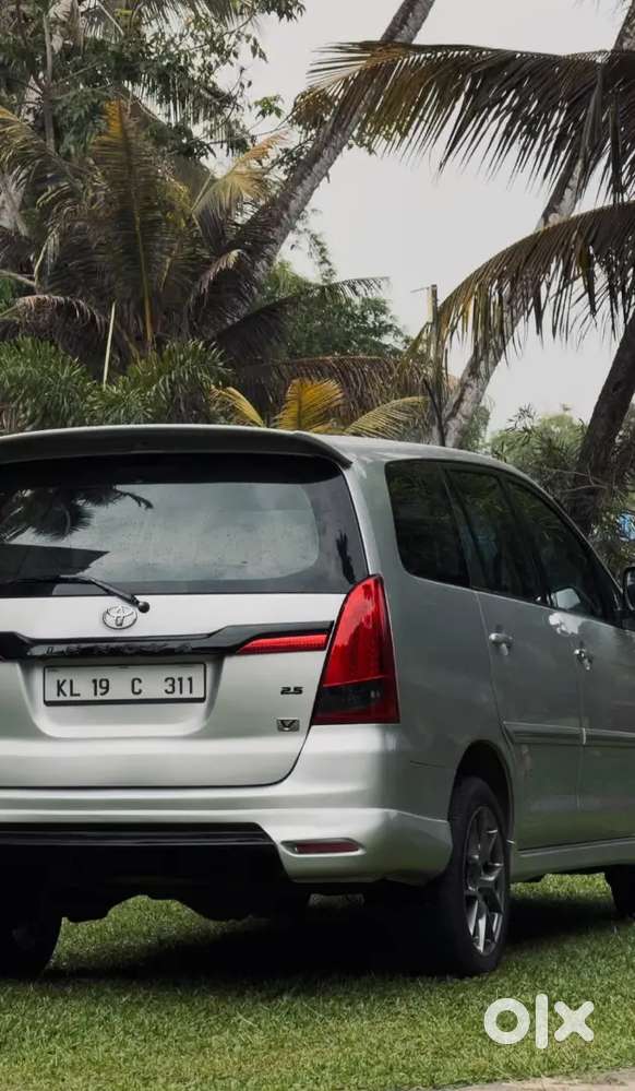 Toyota Innova 2.5 Vx 2012
