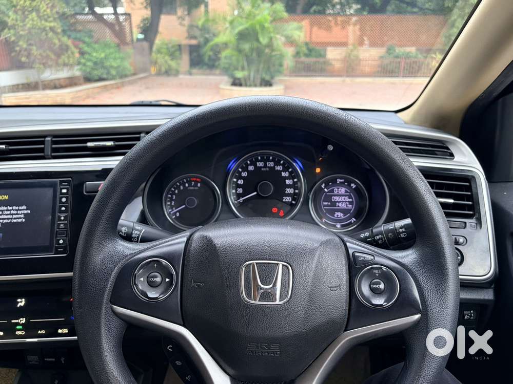 Honda City I-vtec V, 2017, Petrol