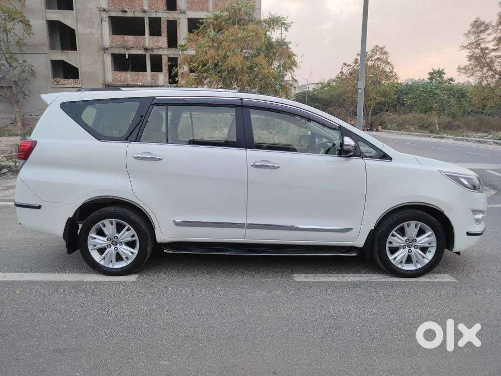 Toyota Innova Crysta 2.8z Automatic, 2019, Diesel