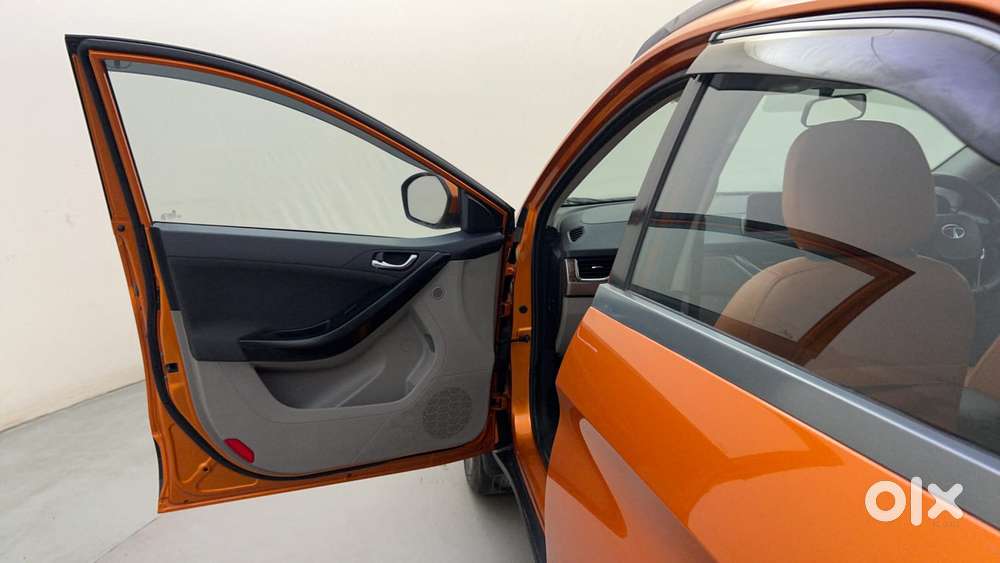Tata Nexon 1.2 Revotron Xza Plus (l), 2019, Petrol