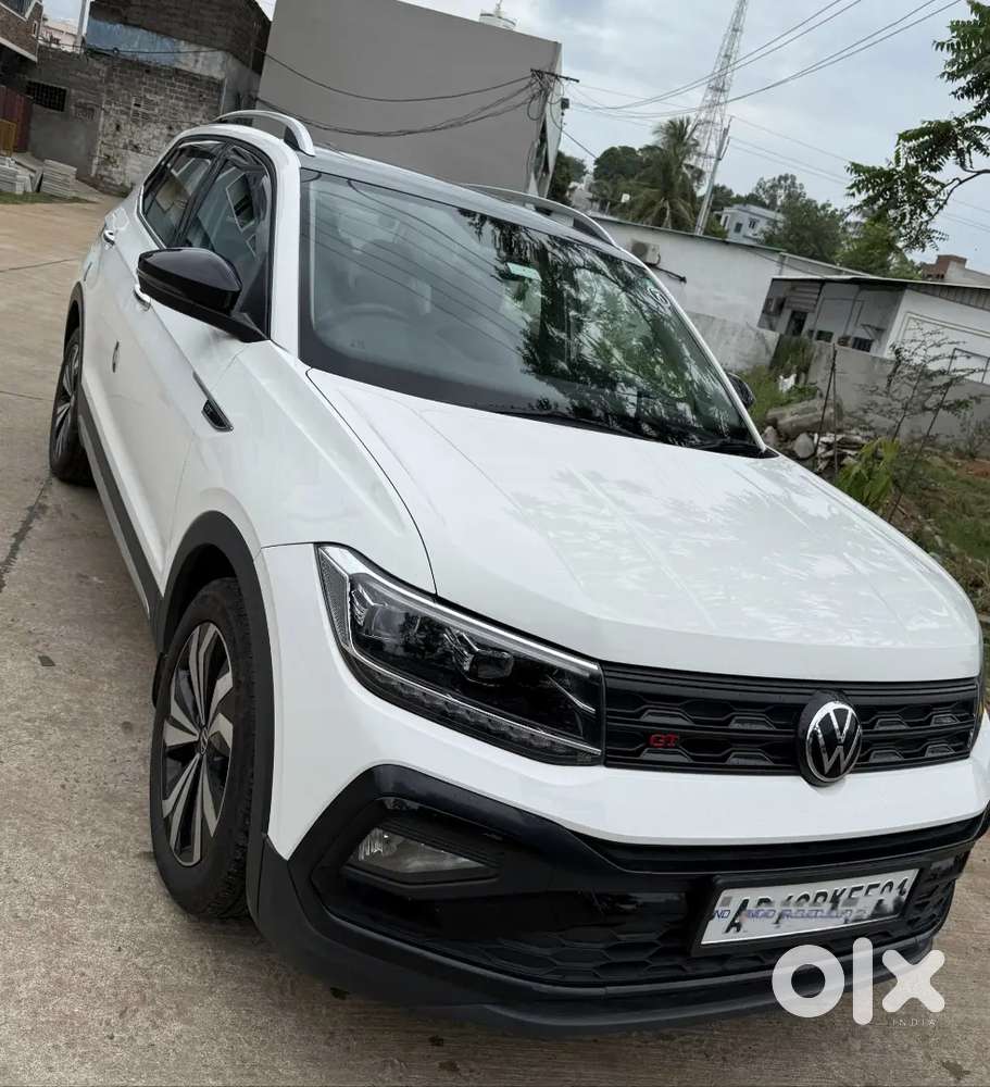 Volkswagen Taigun 2023 Petrol 33000 Km Driven