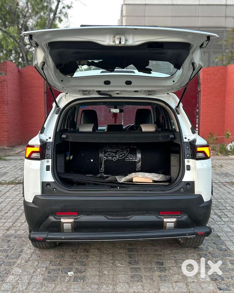 Maruti Suzuki Brezza 1.5 Vxi Cng, 2022, Cng & Hybrids
