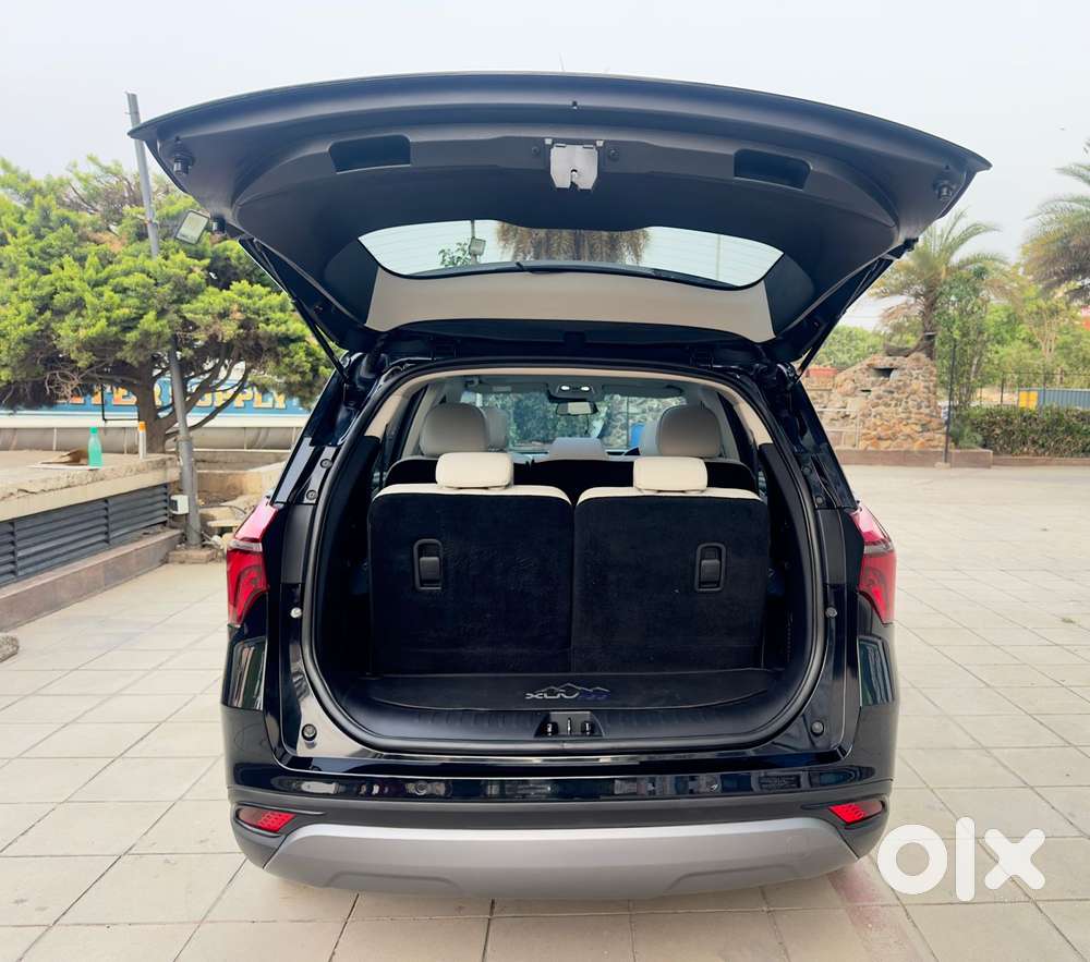 Mahindra Xuv700 2.0 Ax 7 Petrol At Luxury Pack Str, 2024, Petrol