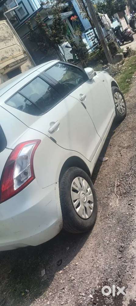 Maruti Suzuki Swift 2012 Diesel 96000 Km Driven