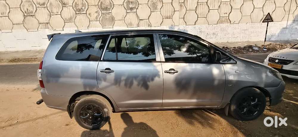 Toyota Innova 2005 Diesel 329400 Km Driven
