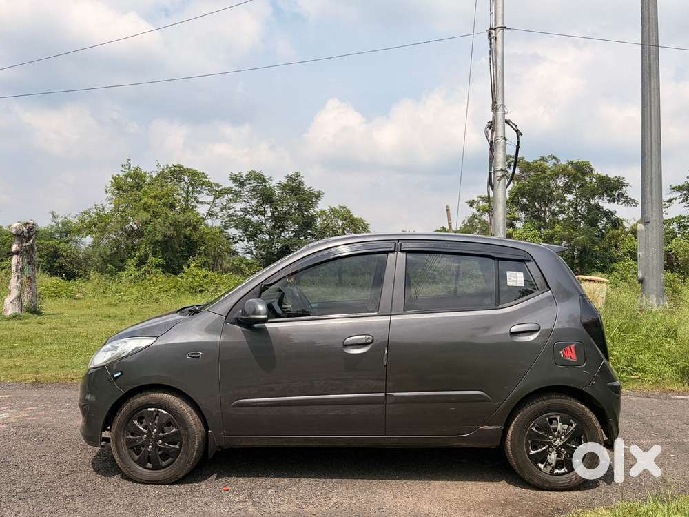 Hyundai I10 Sportz, 2012, Petrol