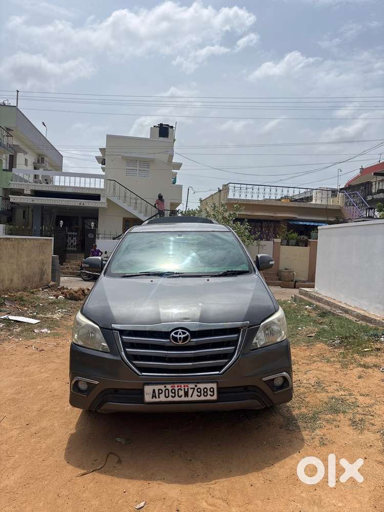 Toyota Innova Diesel 2014