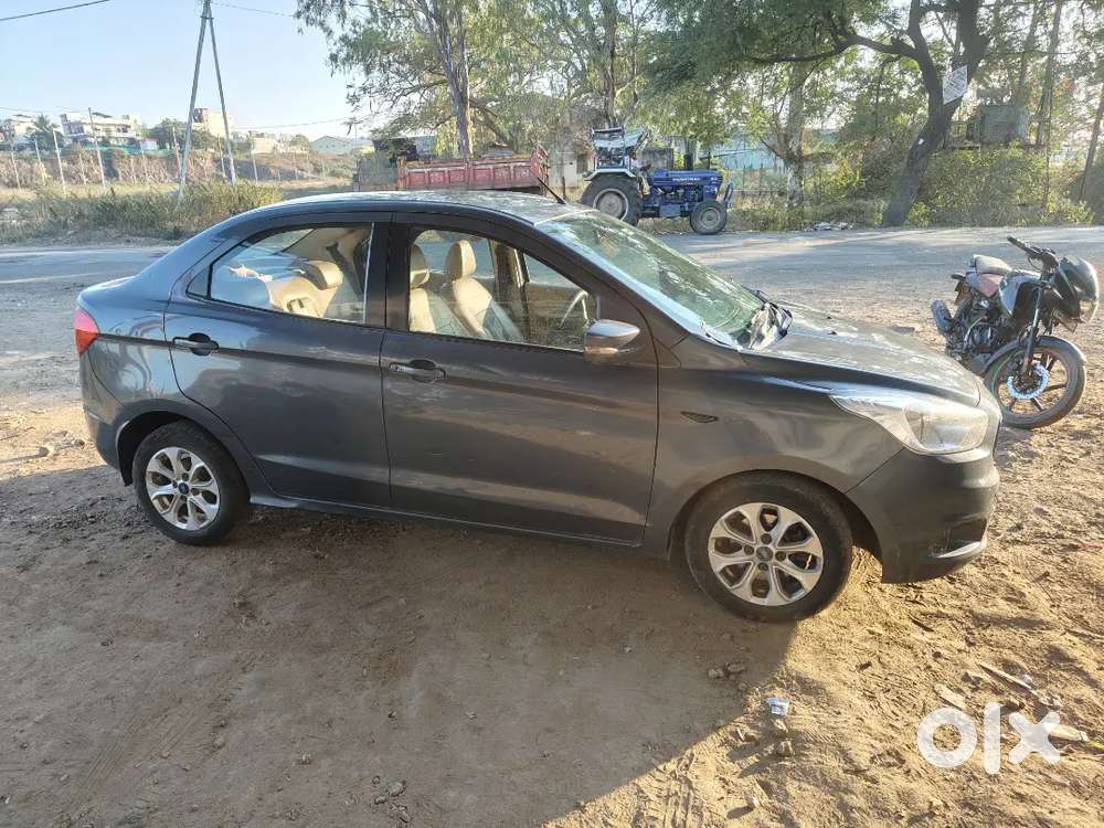Ford Aspire Titanium 2017