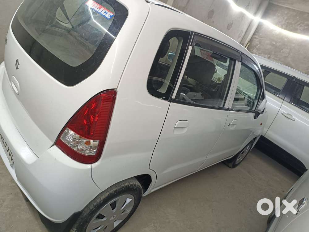 Maruti Suzuki Estilo Lxi, 2014, Cng & Hybrids