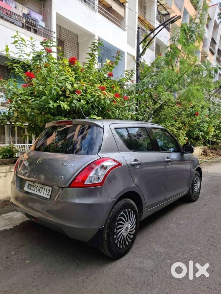 Maruti Suzuki Swift Vxi + Manual, 2012, Petrol
