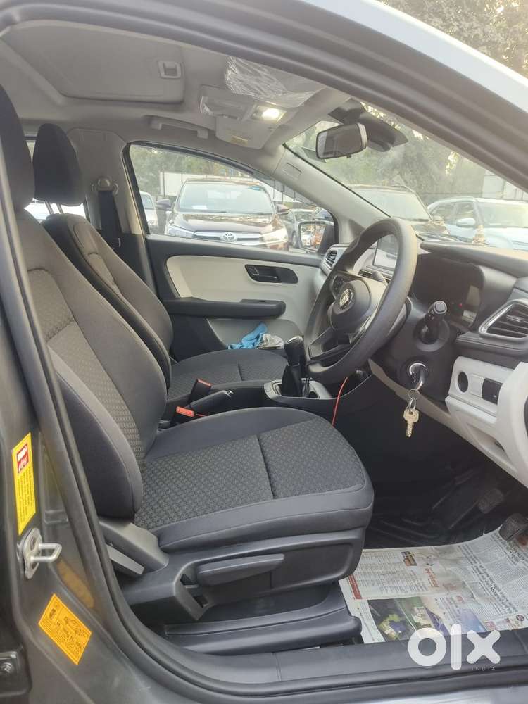 Tata Altroz Xm Plus 2024
