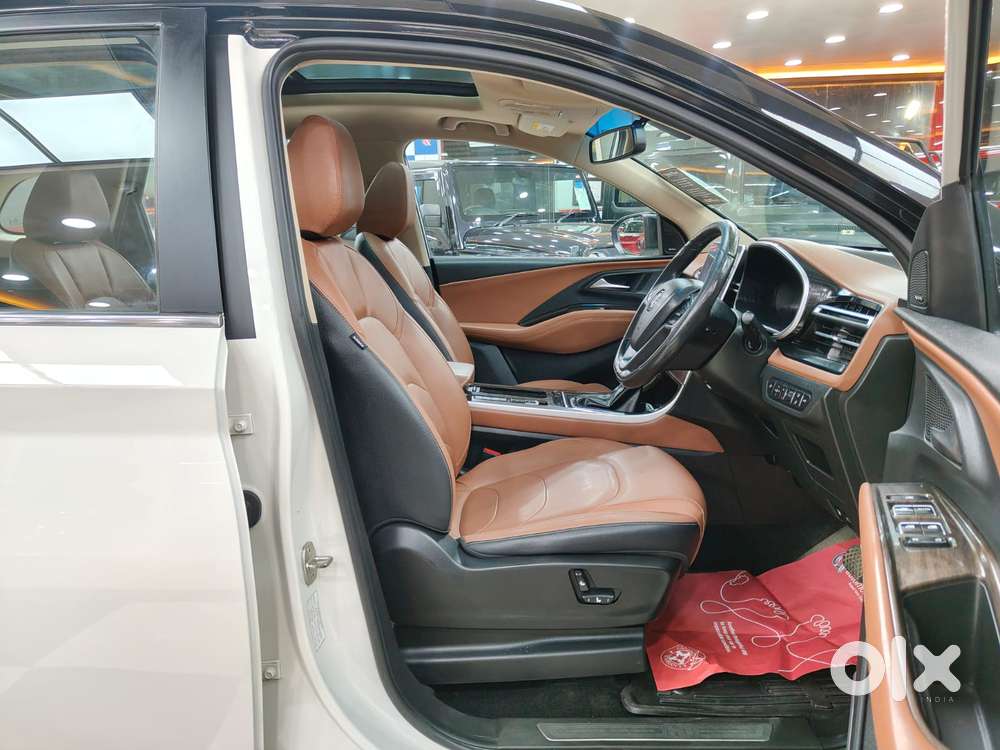Mg Hector Plus Sharp Pro 1.5 Turbo Petrol Cvt 7 Str, 2023, Petrol