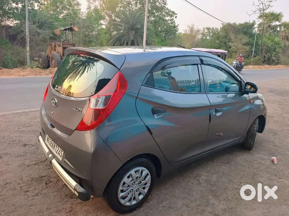 Hyundai Eon 2017 Petrol 23700 Km Driven