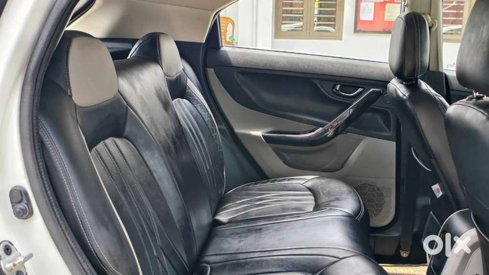 Tata Nexon 1.2 Revotron Xma, 2019, Petrol