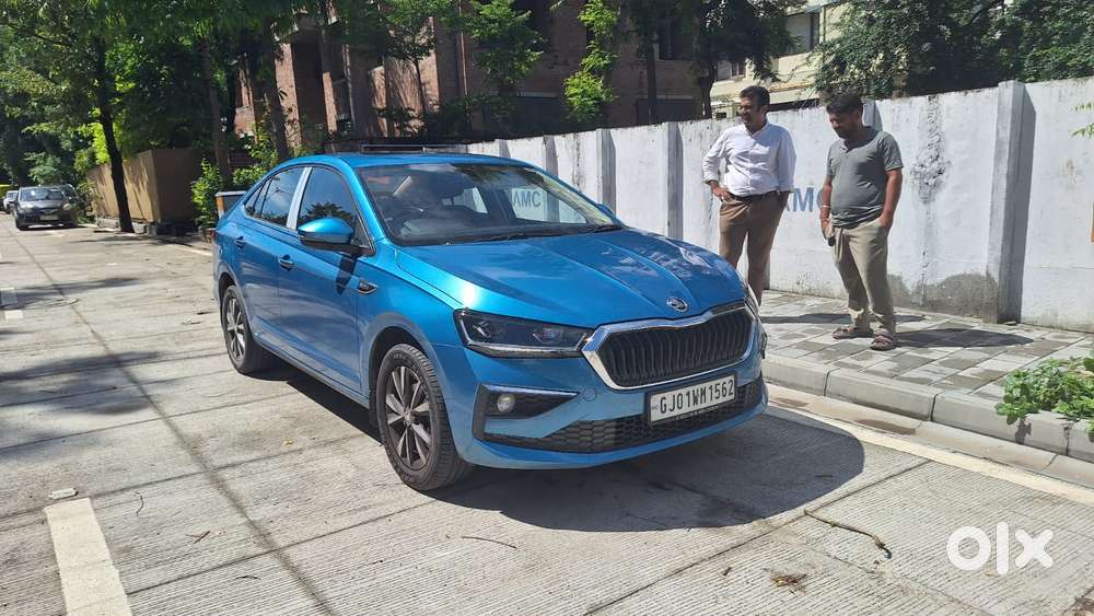 Skoda Slavia 1.0 Tsi Style At, 2023, Petrol