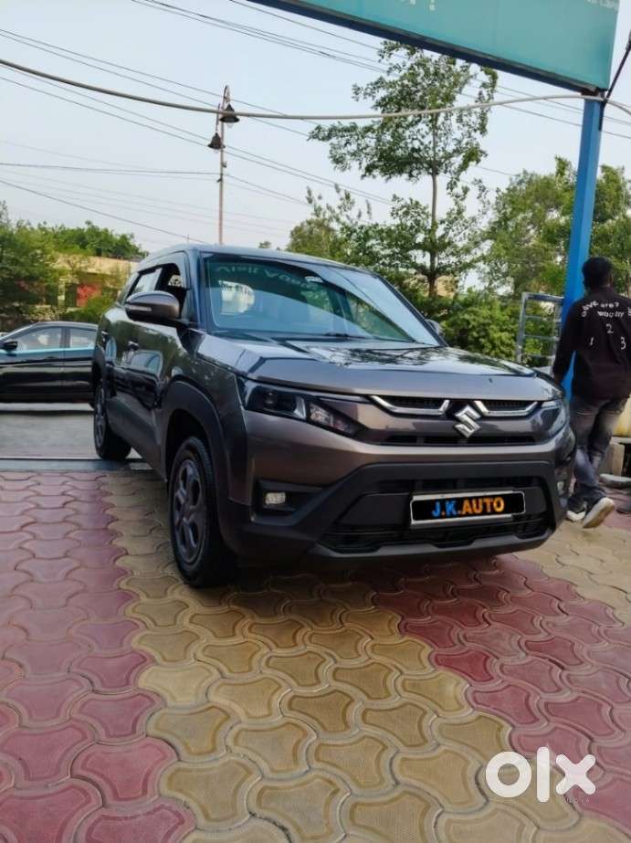 Maruti Suzuki Brezza 1.5 Vxi Smart Hybrid, 2023, Petrol