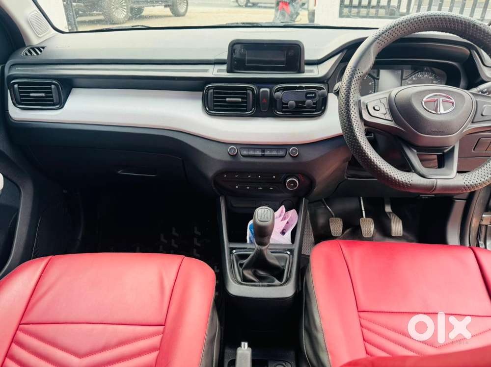 Tata Punch, 2022, Petrol