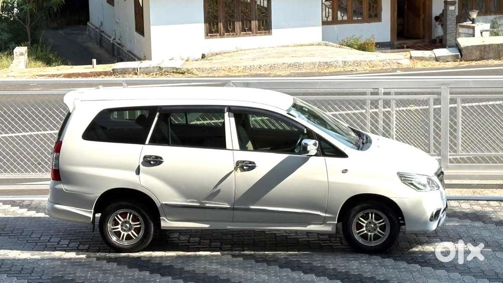 Toyota Innova, 2015